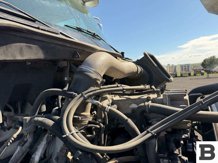 2012-international-prostar-image-55