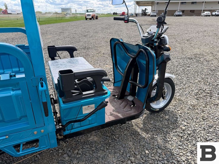 2025-ir-iret13-electric-tricycle-image-19