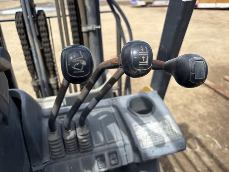 2020-caterpillar-2c6000-image-22