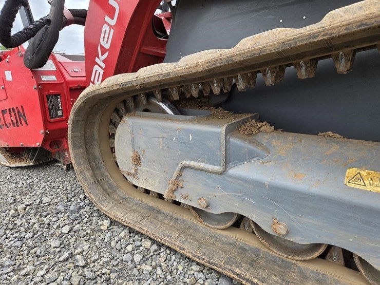 2022-takeuchi-tl12-image-36