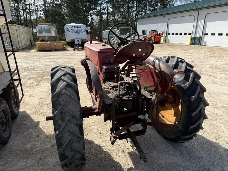 massey-ferguson-22-image-5