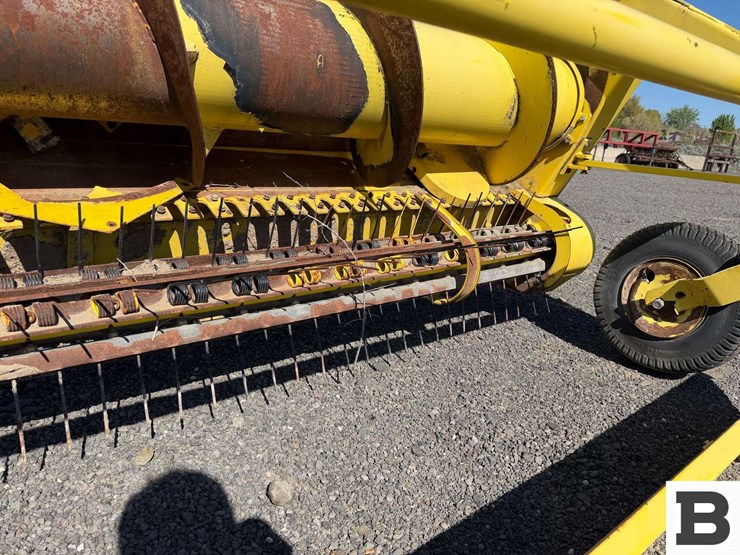 2008-john-deere-645b-image-11