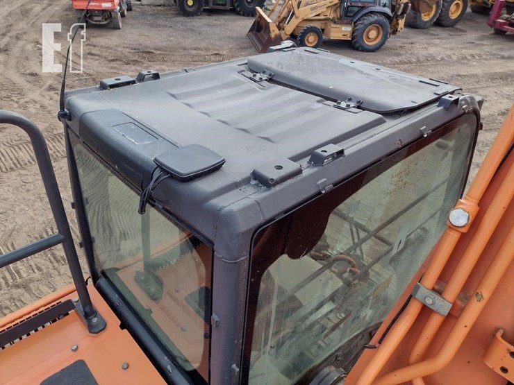 hitachi-zx350lc-6n-image-42