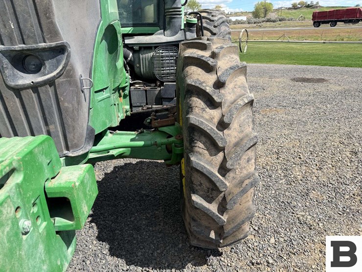 2013-john-deere-7200r-image-11