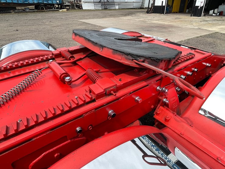 1976-peterbilt-359-image-37