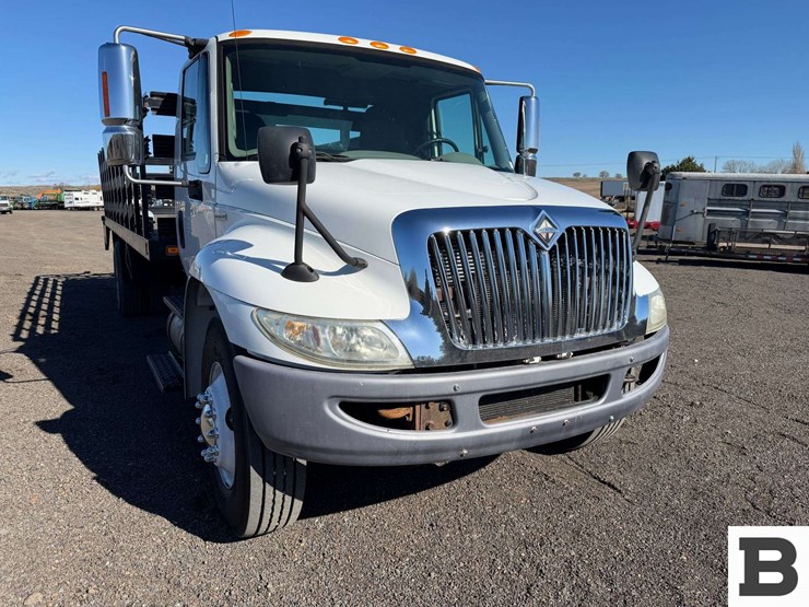 2008-international-durastar-4300-image-8