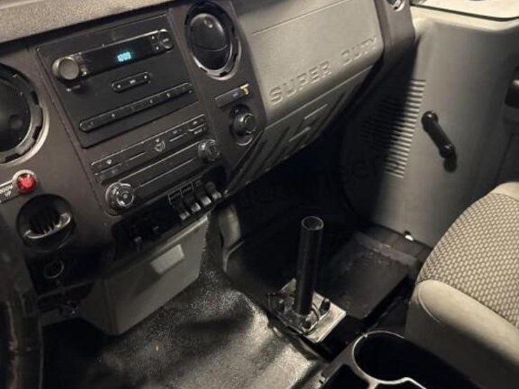 2013-ford-f450-image-27