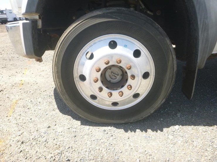 2008-ford-f550-image-26