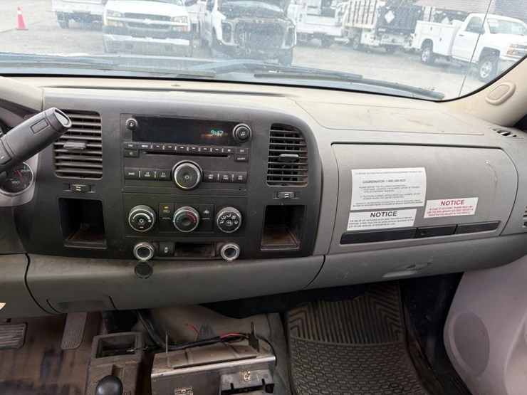 2012-gmc-sierra-2500-image-16