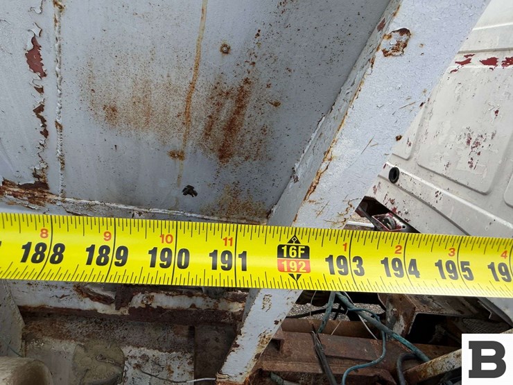 1977-international-fertilizer-truck-image-46