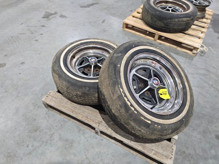 #41-•-buick-(2)-5-bolt-rims-image-5