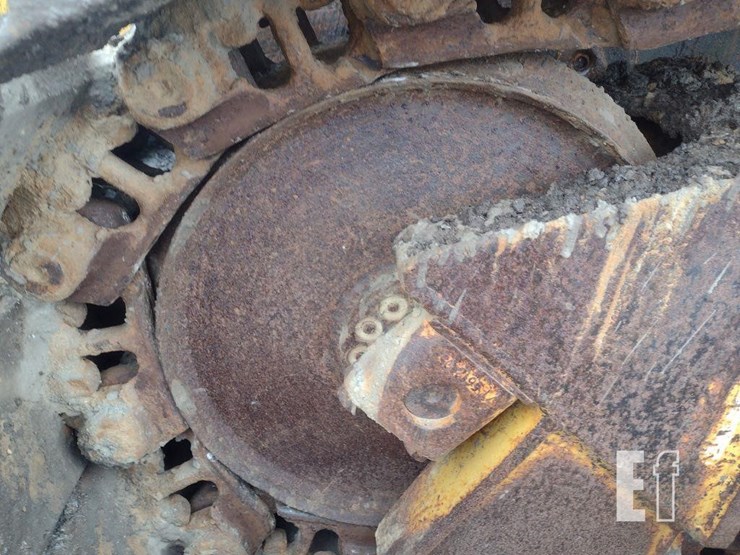 caterpillar-d6h-xl-image-22