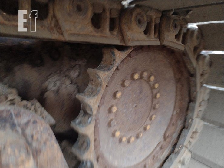 2005-deere-700h-lgp-image-22