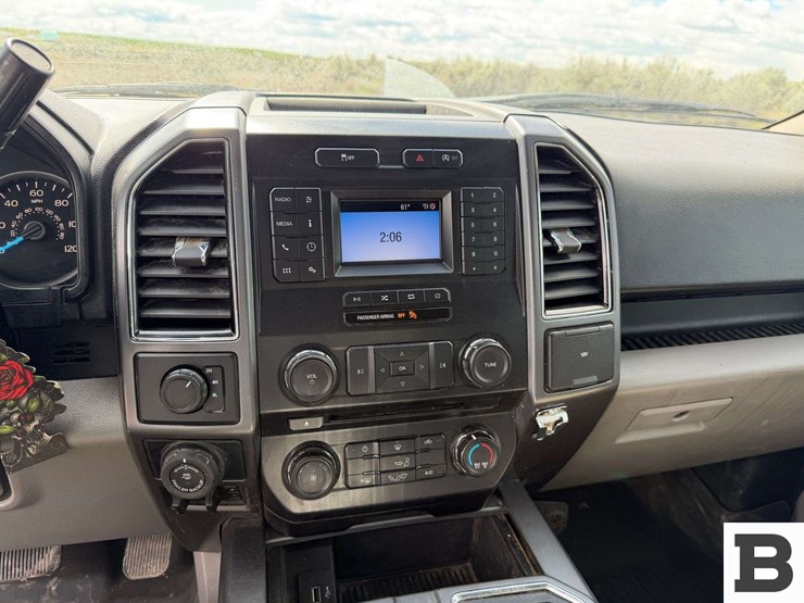 2018-ford-f150-image-27