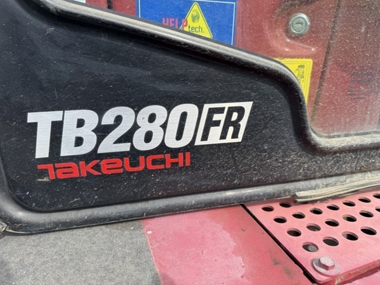 2016-takeuchi-tb280fr-image-41
