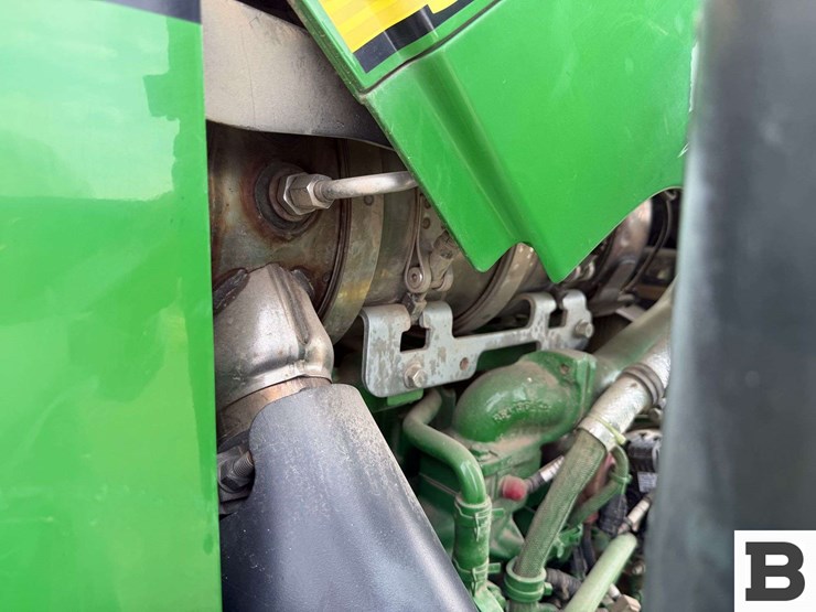 2015-john-deere-5075e-image-69