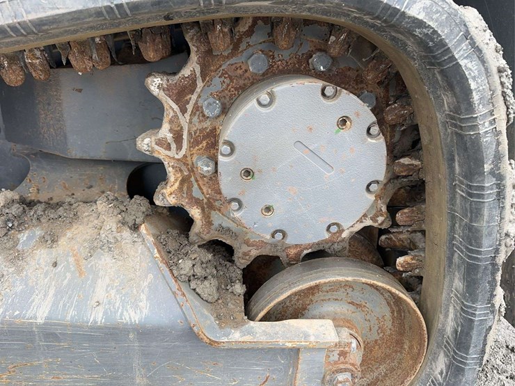 2024-takeuchi-tl6r-image-13