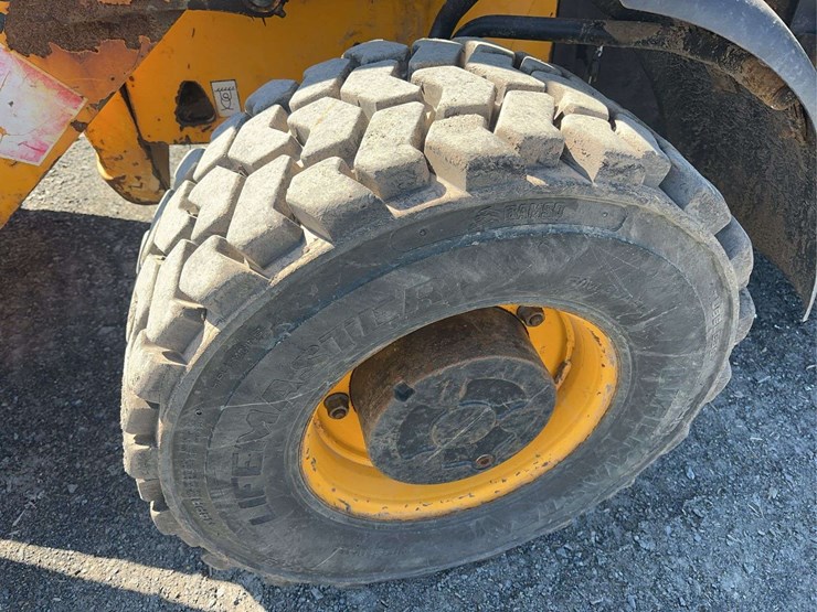 2012-jcb-3cx-image-9