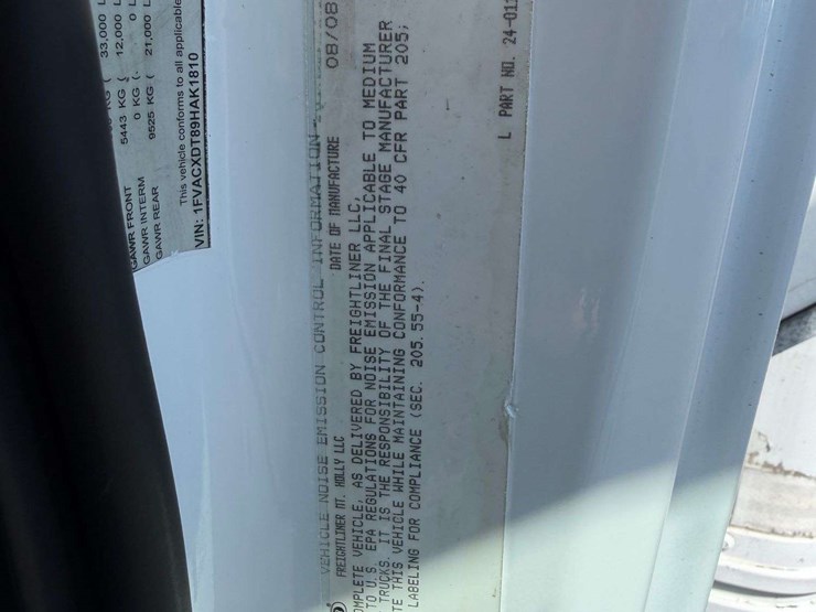 2009-freightliner-m2-box-van-truck-image-64