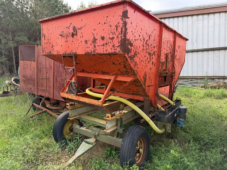 #508-•-#508-•-gravity-flow-wagon-with-pump-image-3