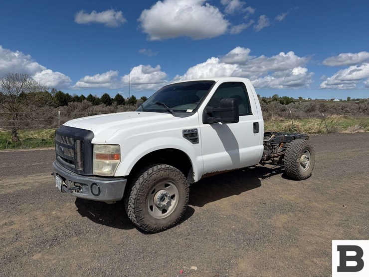 2010-ford-f250-image-1