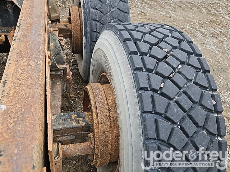 international-f-2654-image-19