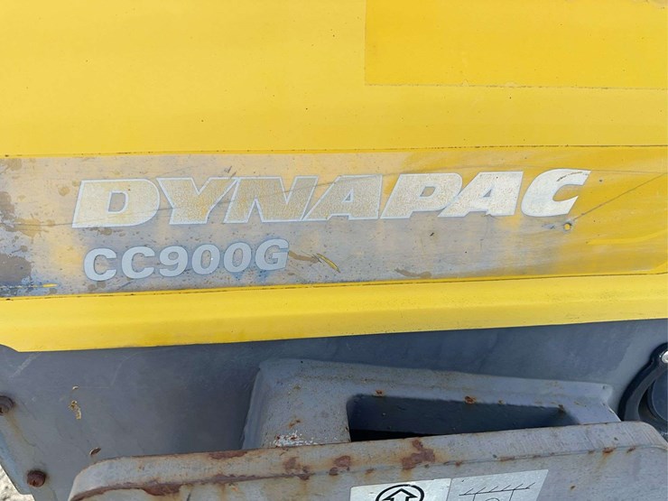 2016-dynapac-cc900g-image-17