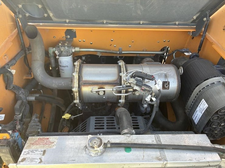 2012-mustang-2100rt-image-15