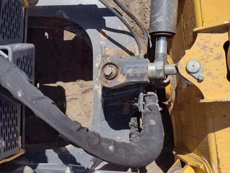 deere-650k-lgp-image-25