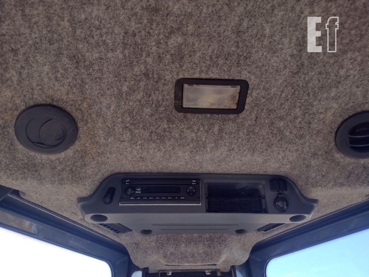 18-deere-650k-lgp-image-9