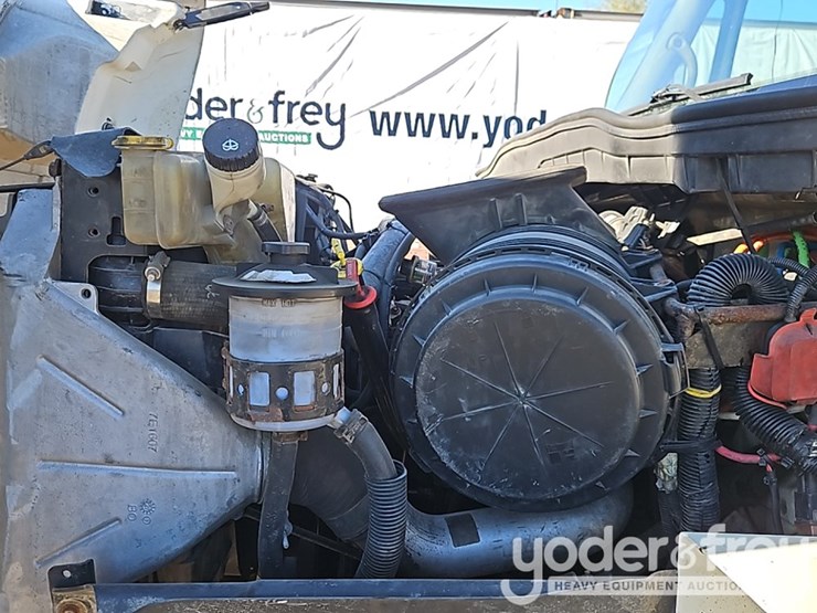 2008-international-7400-image-29