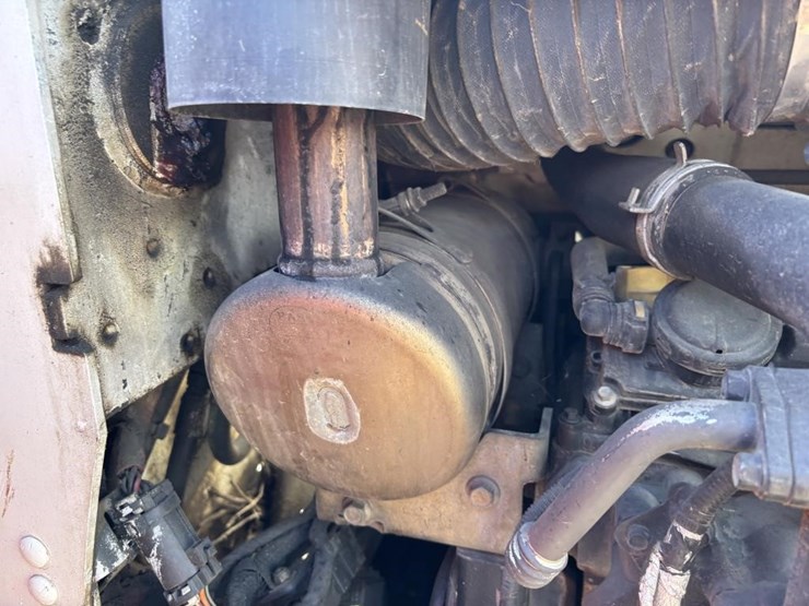 2016-bobcat-t650-image-42