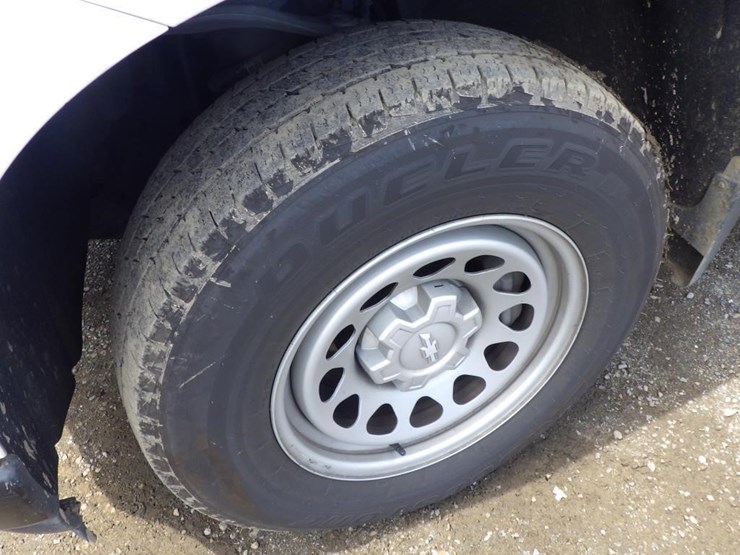 2020-chevrolet-1500-image-11