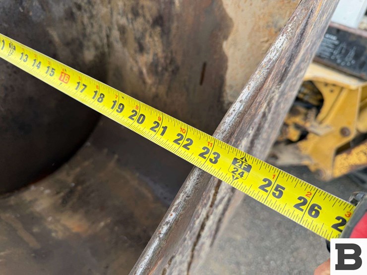 1993-caterpillar-416b-image-47