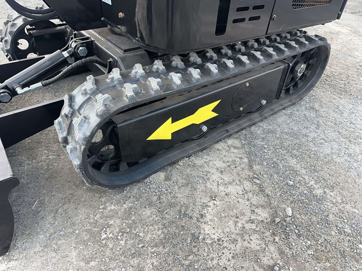 2026-future-ft15-mini-excavator-image-11