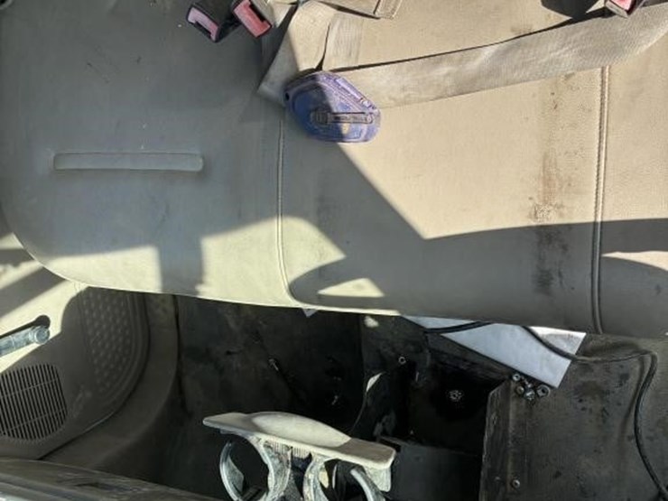 2012-gmc-sierra-2500-image-17