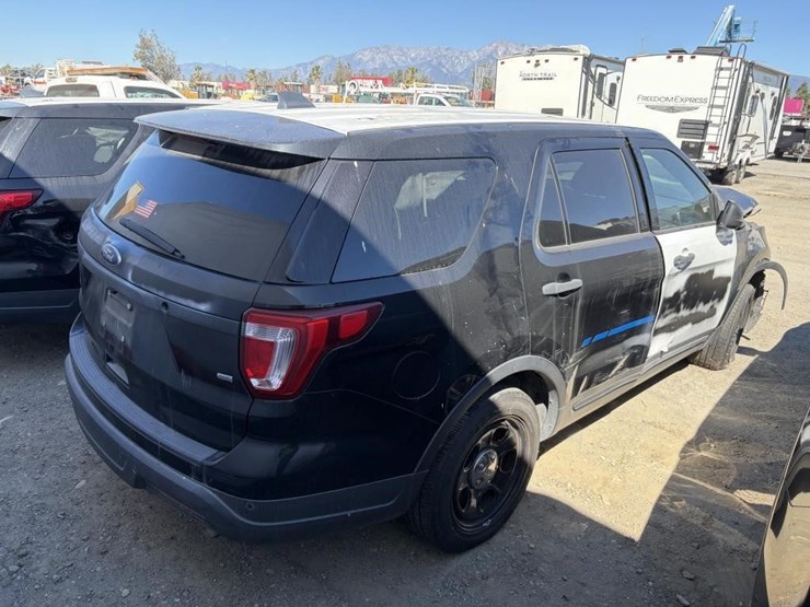 2018-ford-explorer-police-interceptor-image-3