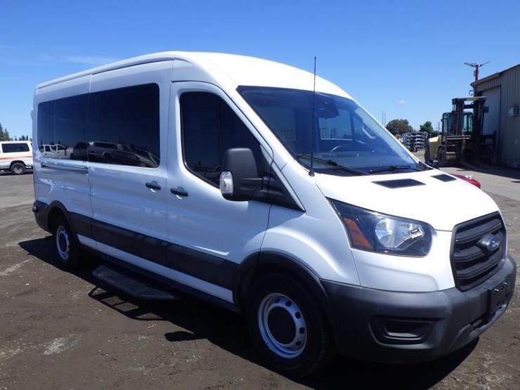 2020-ford-transit-image-2