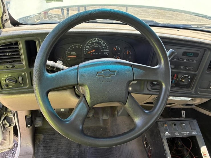 2007-chevrolet-silverado-2500hd-image-13