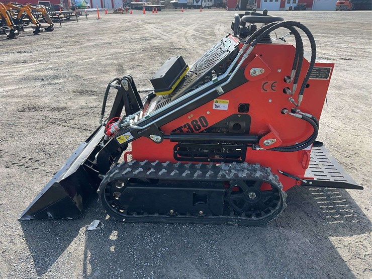 2026-future-ft380-mini-skid-steer-image-8