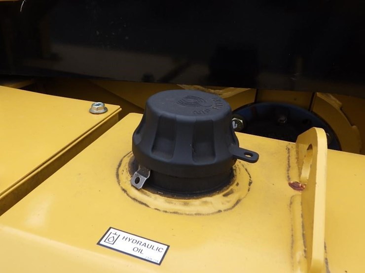 2019-vermeer-ax19-image-12