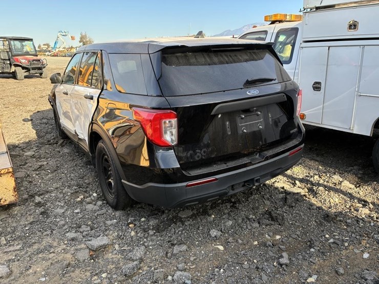 2022-ford-explorer-police-interceptor-image-4
