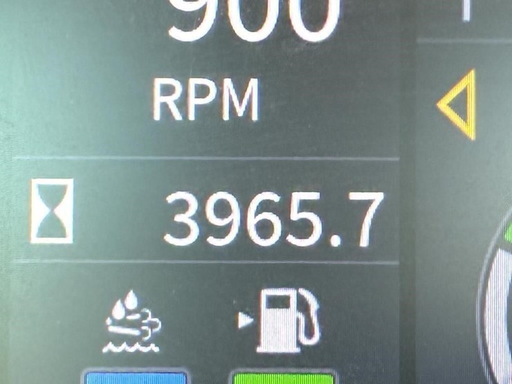 2021-deere-624l-image-24