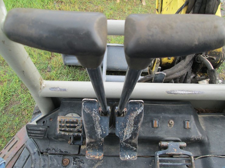 yanmar-vio35-image-31