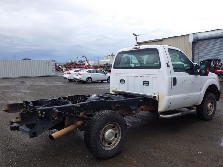 2016-ford-f350-image-3