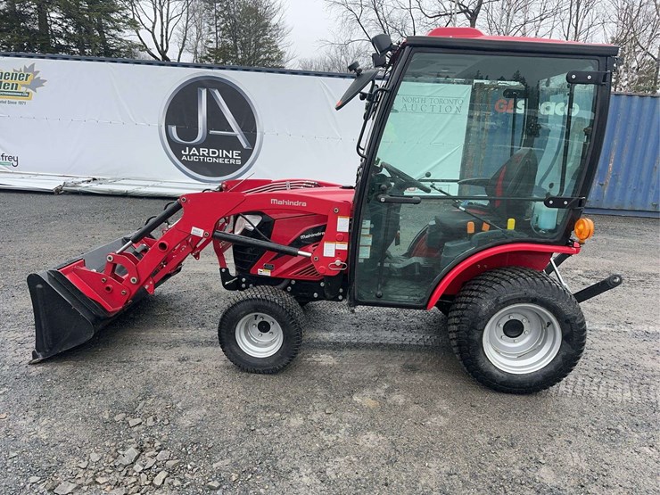 2023-mahindra-emax-25l-image-8