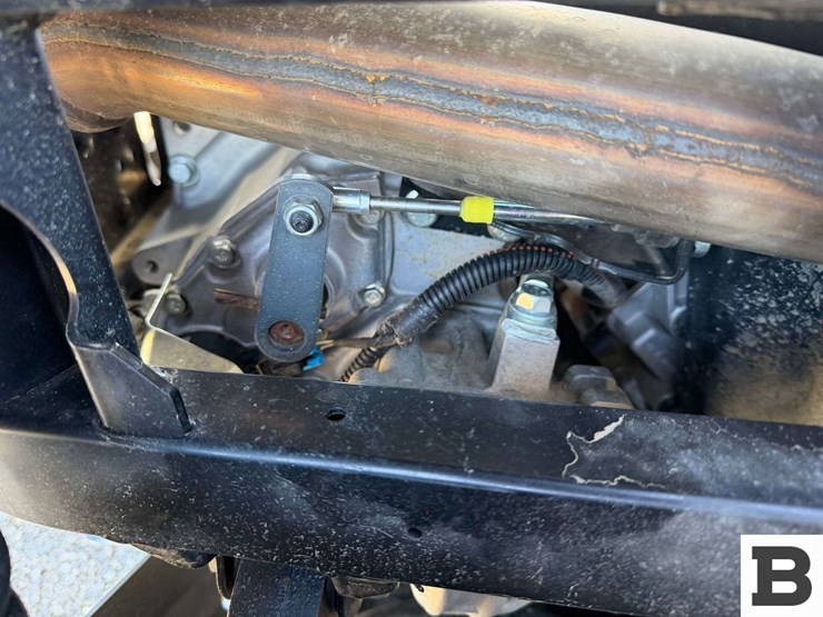 john-deere-xuv-590m-image-23