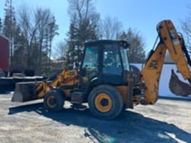 2012-jcb-3cx-image-31