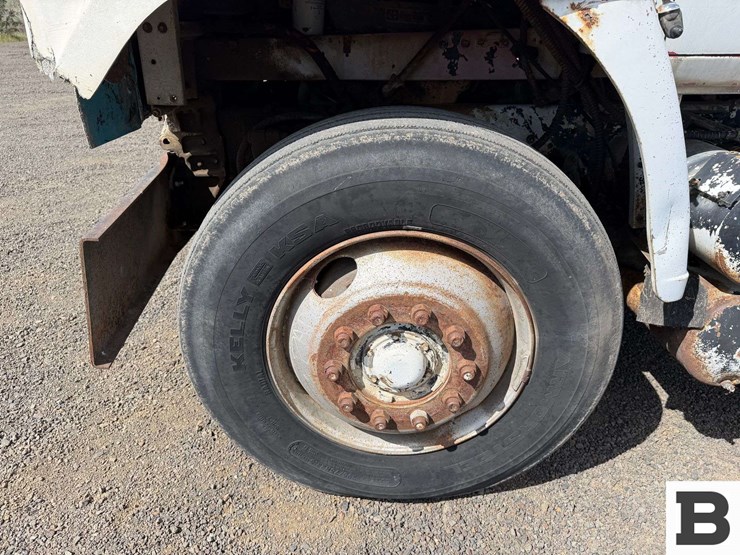 1977-international-fertilizer-truck-image-10