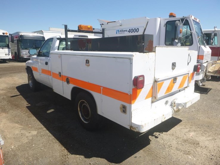 2001-dodge-ram-2500-image-4